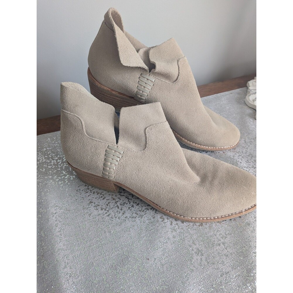 Dolce Vita Beige Suede Ankle Boots Womens 7.5 Booties Shoes Leather Western Boho